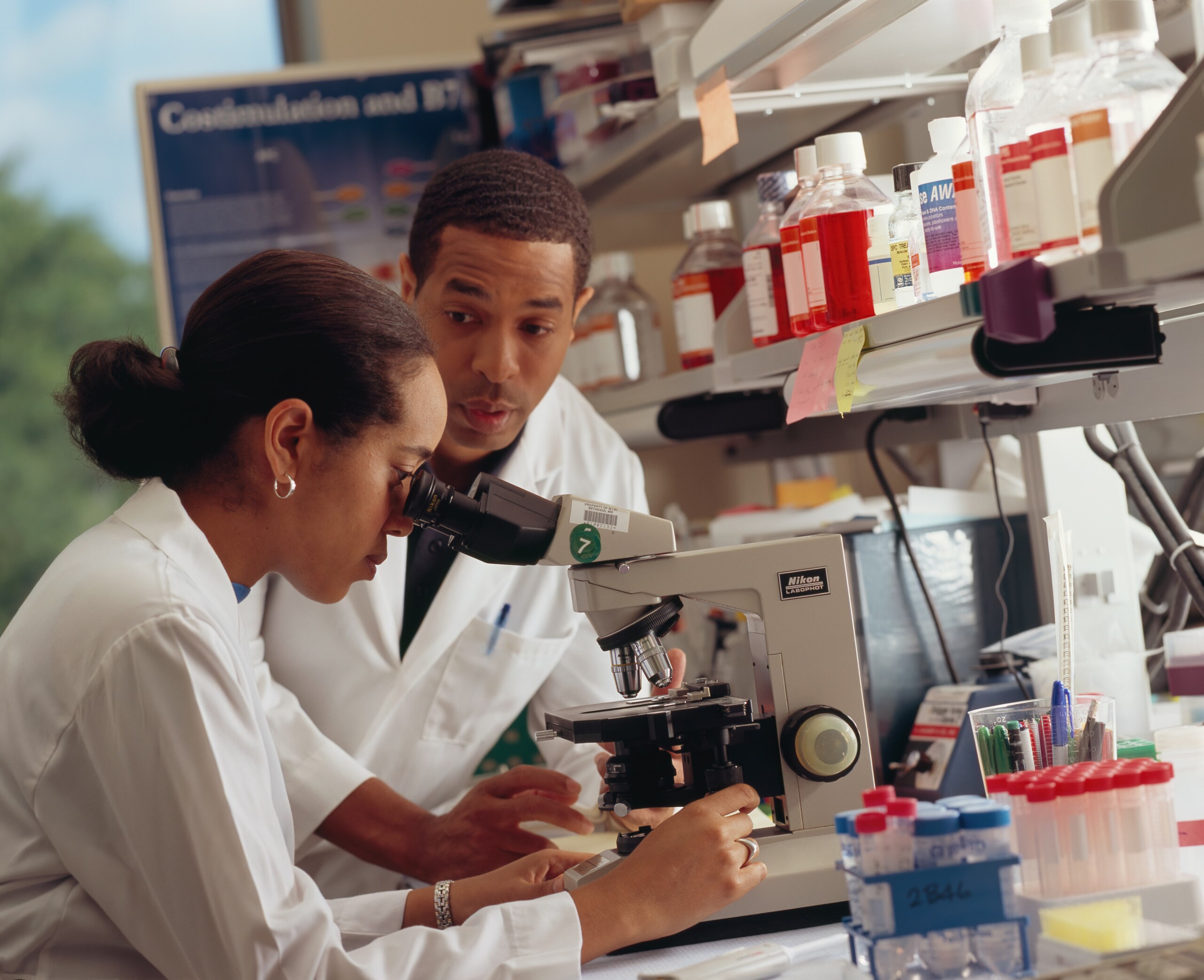 microscope laboratory